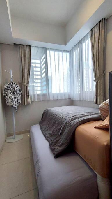 2 Bed Room Apartment In West Джакарта Экстерьер фото
